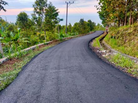 Perbaikan Ruas jalan Desa Tigawasa (Umasendi-Kaliasem)